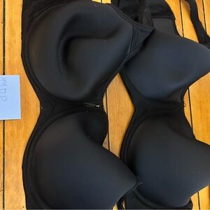 Wacoal Black Bra lot